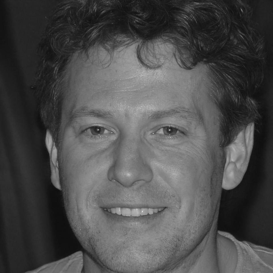 Portrait de Thomas Leroy, planificateur financier